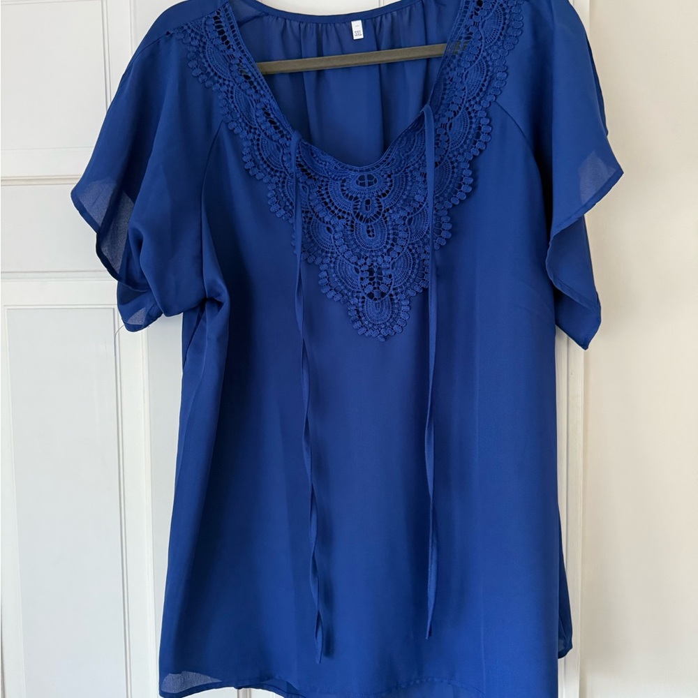 Elegant Blue Lace Trim Women's Blouse